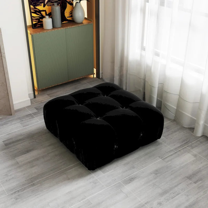 Quadratischer, samtgepolsterter Hocker