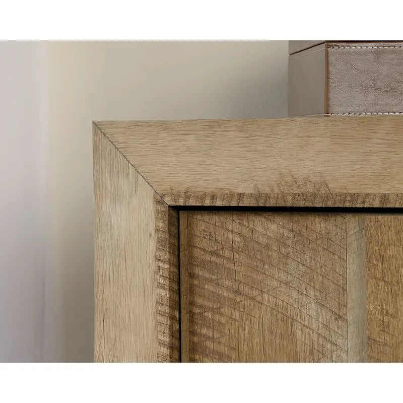 Kleiderschrank mit zwei Türen, Schublade und Kleiderstange